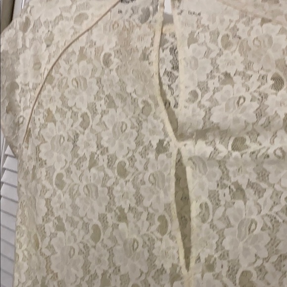 Lace top - Picture 6 of 7